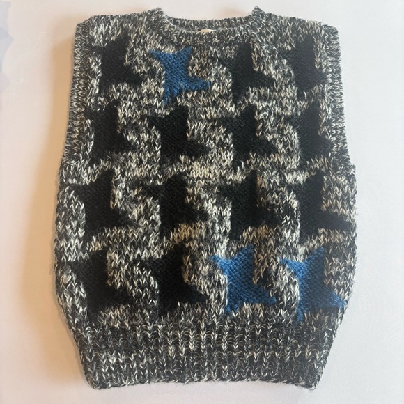 VINTAGE SML SPORT Hand Knit Sweat Vest Black Blue and‎ Grey Star Shapes Sz Large - Picture 3 of 10